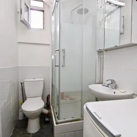 With Wifi 15 Minutes From Montparnasse Vanves